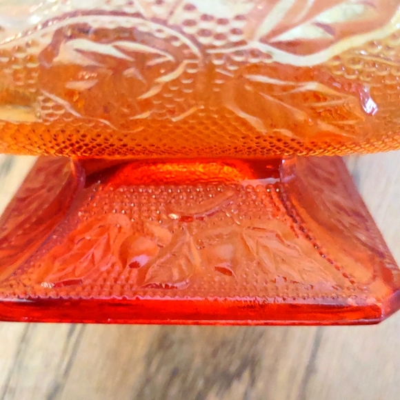 Vintage Jeanette Glass Amber Marigold Oak Leaf and Acorn Candy Dish - Picture 7 of 7